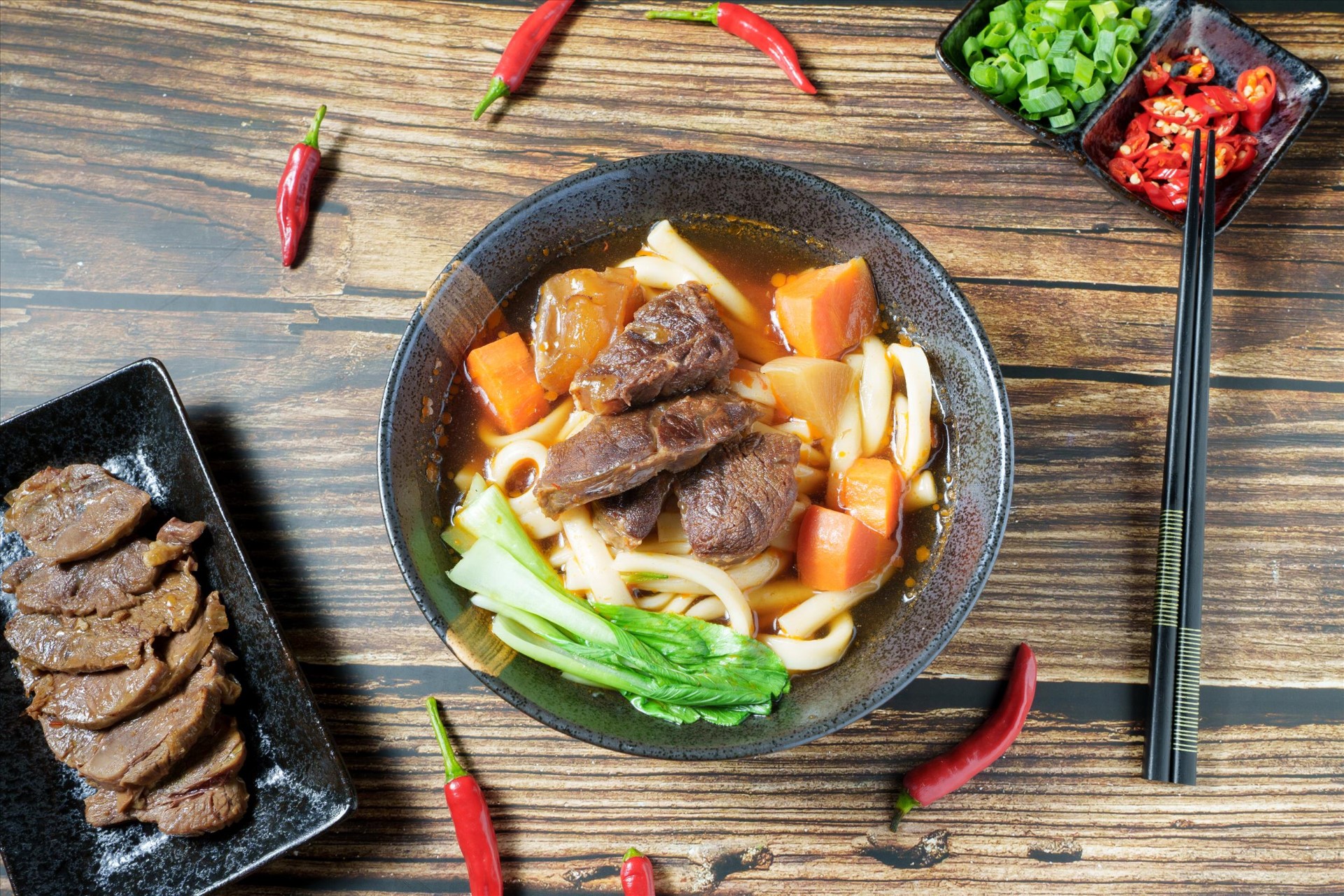 冷凍紅燒牛肉麵